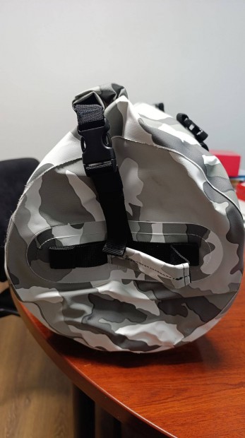 Új 40L motoros hengertáska