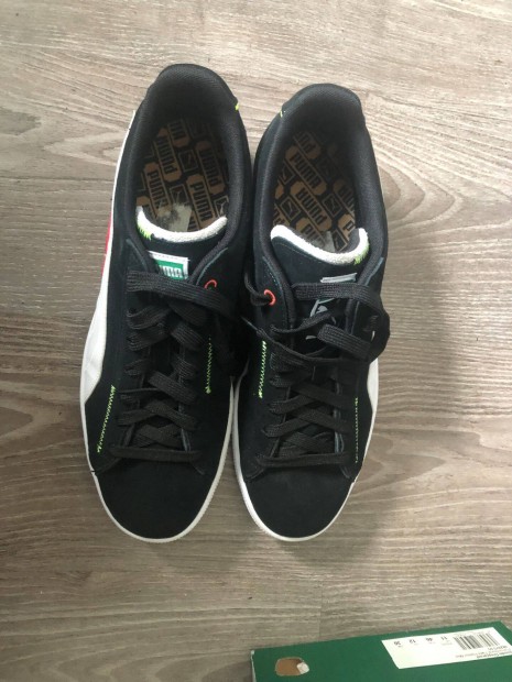 Új 44-es Puma sportcipő eladó