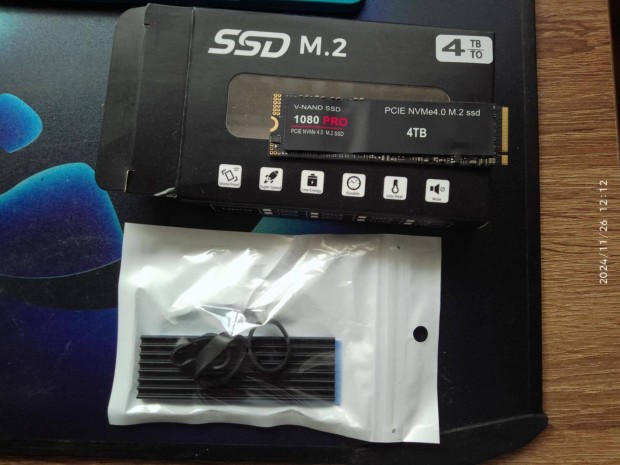 j 4TB m.2 nvme SSD