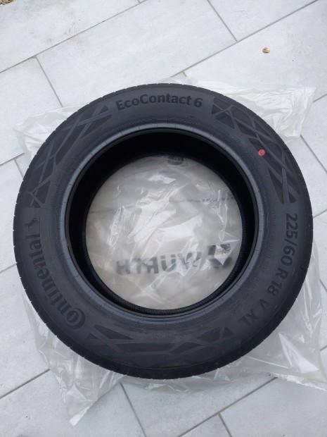 j 4 db 225/60R18 Continental Ecocontact 6 nyrigumi elad