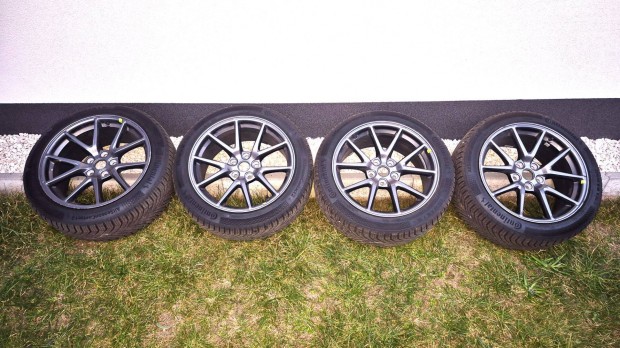 �j 4 �vszakos Continental Allseasoncontact 2 235/45 R18 EV gumik Tesla