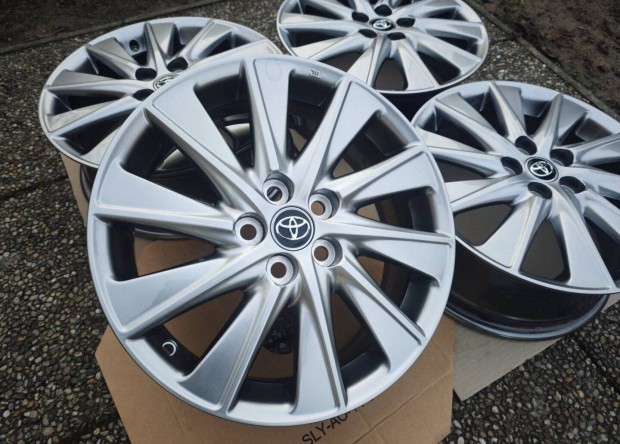 Új 5x100 16 Toyota gyári alufelni r16 " Yaris Prius Lexus CT