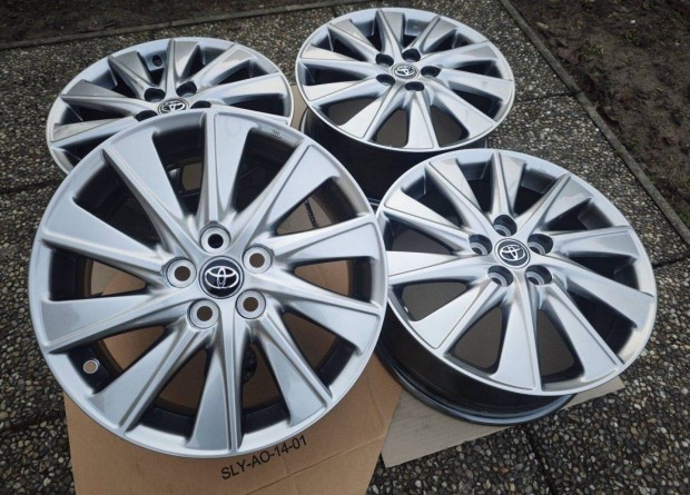 j 5x100 16 Toyota gyri alufelni r16 " Yaris Prius Lexus CT