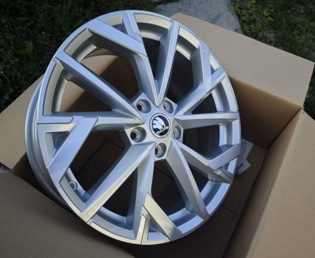Új 5x112 18 Skoda Octavia Avior gyári alufelni r18 " VW Seat Cupra