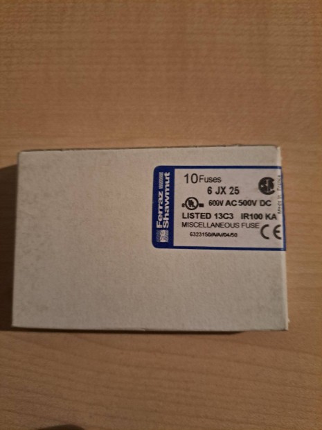Új 6 Jx 25 600V AC 500V DC biztosíték 10 db