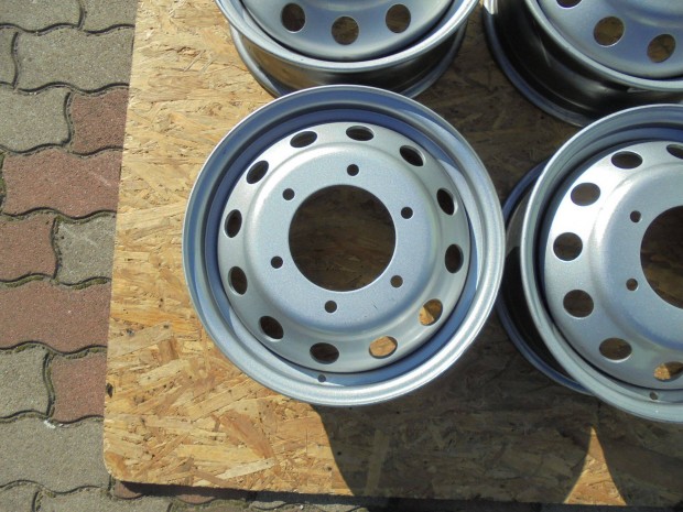 �j 6 x 180-as Ford dupla kerekes lemezfelni