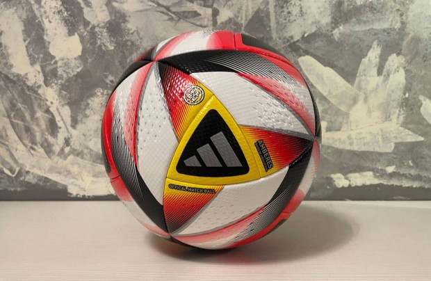j Adidas Amberes RFEF spanyol kupa Copa Del Rey 2024 meccslabda labda