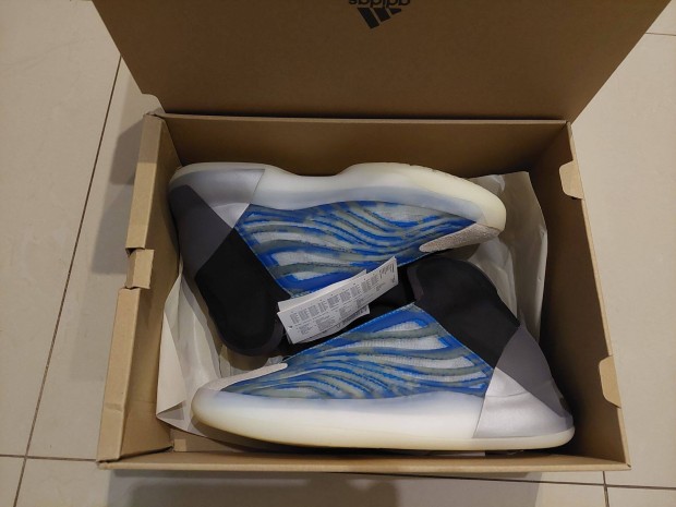 Új Adidas Yeezy Quantum Sneakers EU 41 1/3