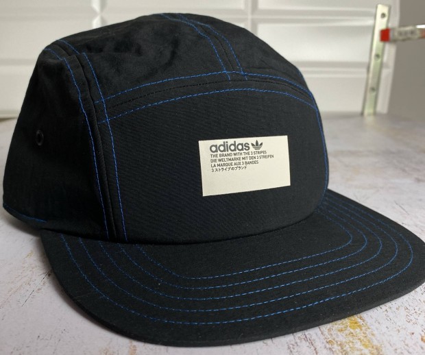 Új Adidas baseball sapka / snapback / cap fekete eredeti címkéivel