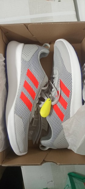 j Adidas element race futcip elad