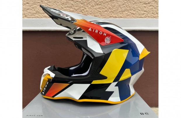 Új Airoh Twist 2.0 Lift fehér/kék enduro, cross sisak, bukósisak (L)