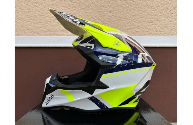 Új Airoh Wraaap Feel sárga/kék/fehér enduro cross sisak, bukósisak (M)