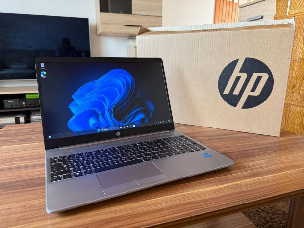 Új Akciós HP 250 G9 Intel i5 12.Gen 10 mag 8GB DDR4 256GB Nvme Noteboo
