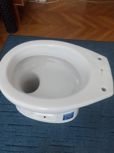 Új Alföldi WC eladó, alsó kifolyású