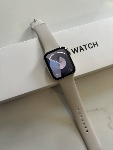 j Apple Watch SE 2022 44mm