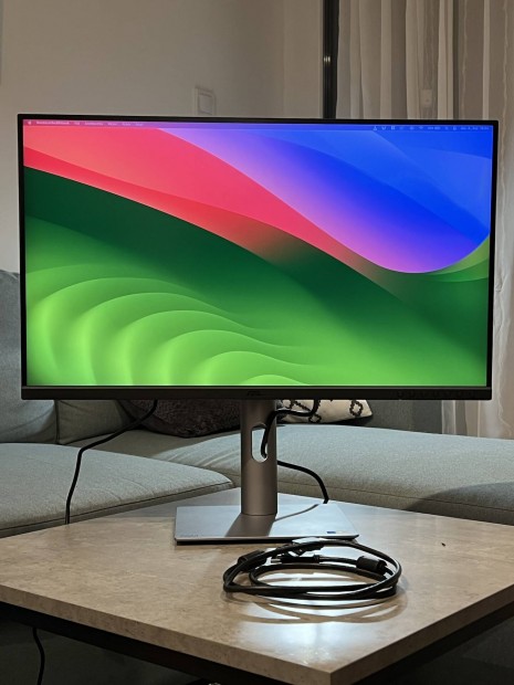 j Asus Proart PA279CRV 4K-s monitor