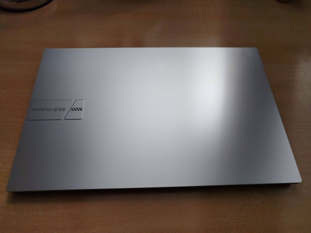 Új Asus Vivobook Laptop áron alul eladó