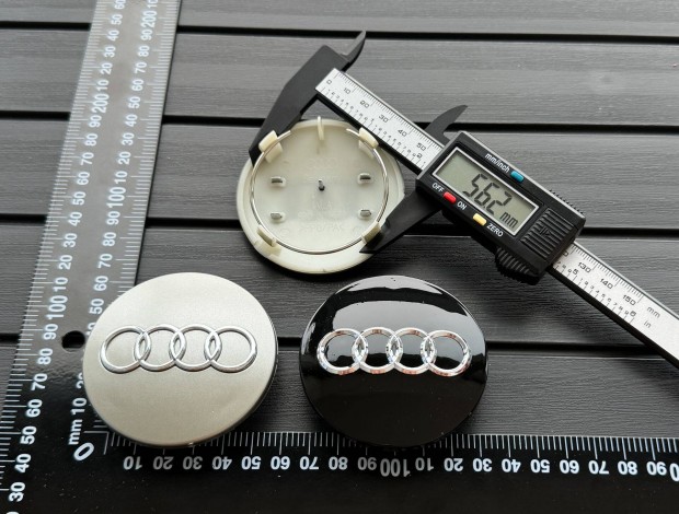 �j Audi 68mm Felni Alufelni Kupak Felnikupak Felnik�z�p 8D0601170 jel