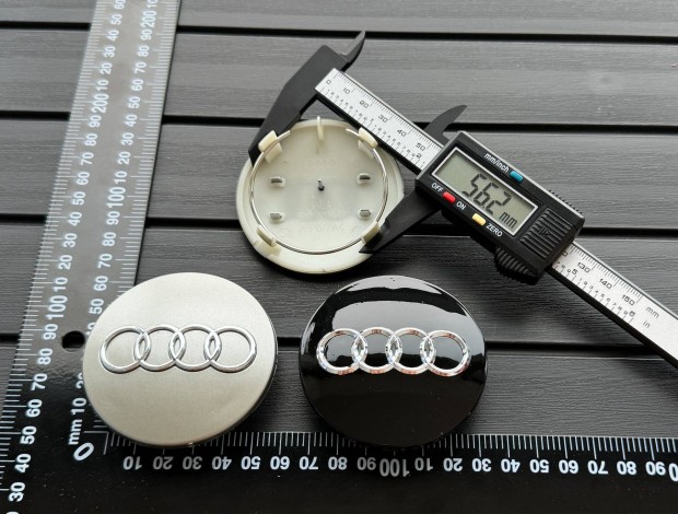 j Audi 68mm Felni Alufelni Kupak Kzp Felnikupak Emblma 8D0601170