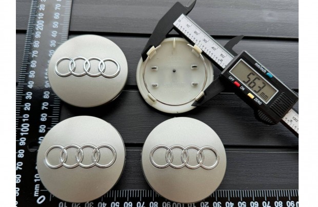 j Audi 68mm Felni Alufelni Kupak Sapka Felnikupak Emblma 8D0601170