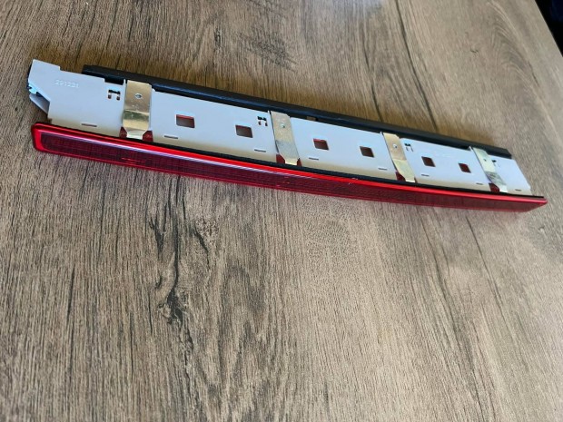 j Audi A4 B6 Avant fklmpa 8E9945097