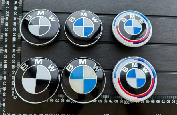 j BMW 1 2 3 4 5 6 7 x3 x5 x6 x1 JEL Logo Emblma Felirat Kiegszt