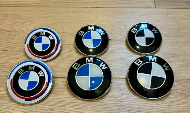 j BMW 1 2 3 4 5 6 7 x3 x5 x6 x1 JEL Logo Emblma Felirat Kiegsztk