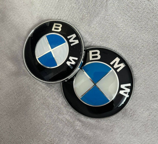 j BMW 82mm 74mm Gphz Motorhz Csomagtart JEL Logo Emblma Felirat