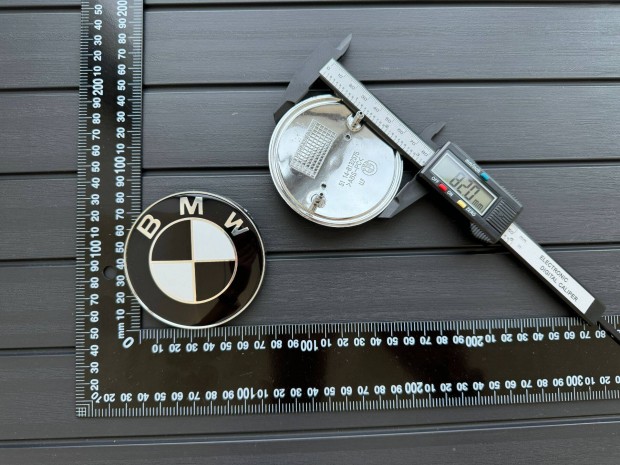 j BMW 82mm Csomagtart Gphz Gptet Motorhztet Emblma JEL Logo c