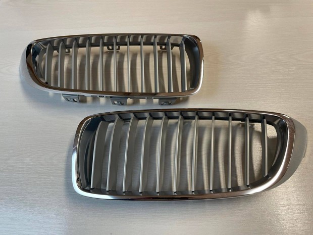 Új BMW F32 F33 F36 F82 F83 F80 (4-es coupe) vese króm/Titan 11pálcás