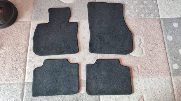 �j BMW X2 gy�ri sz�vet aut�sz�nyeg garnit�ra (U10 t�pus 2024-t�l)