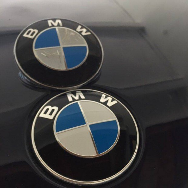 Új BMW embléma, jel, logo, logó motorháztető csomagtér