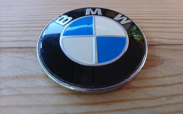 j BMW emblma elad! 
