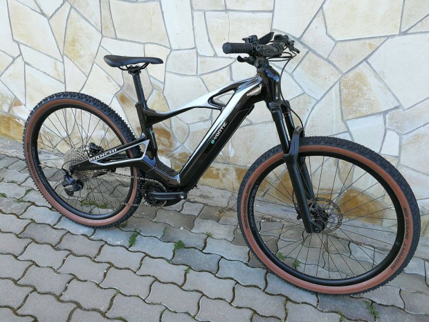 j Bianchi Cube Bosch Ebikeok 6h garancival pros kedvezmnnyel -5%