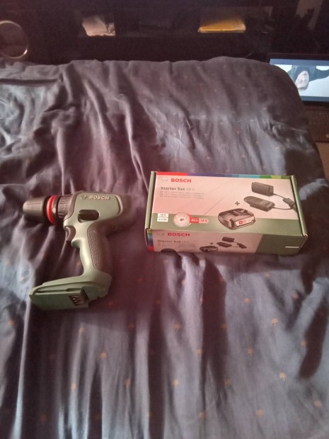 j Bosch Advanced Drill 18V akkus frcsavaroz + akkus s tlt 