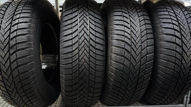 Új Bridgestone LM005 245/70 R16 téli gumi