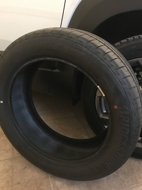 Új Bridgestone Turanza 215/55 R18 autógumik eladók