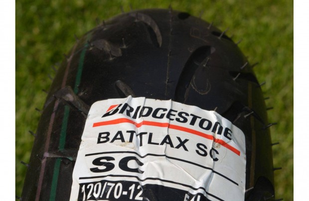 j Bridgestone battlax robog gumi gumiabroncs 120/70-12 120-70-12