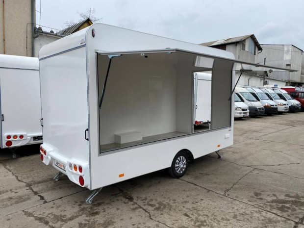Új Büfékocsi Food Truck Mozgóbolt Salesvan 4,2x2,2m 1,3t