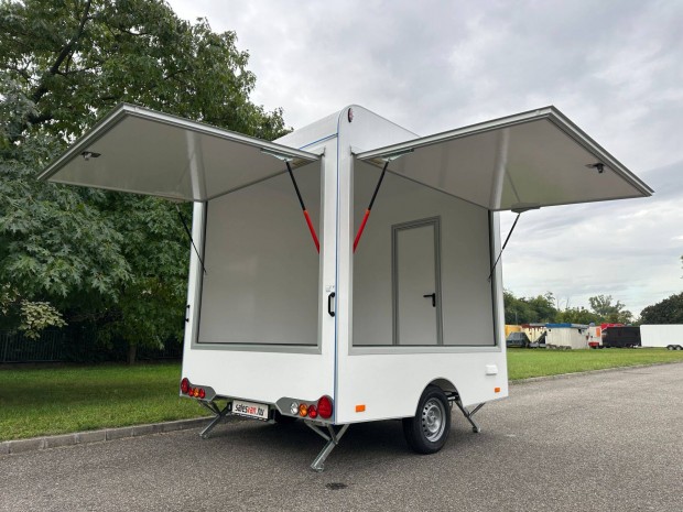 Új Büfékocsi Foodtruck 2,5m / S / 2 felnyílóajtós / 1,3t