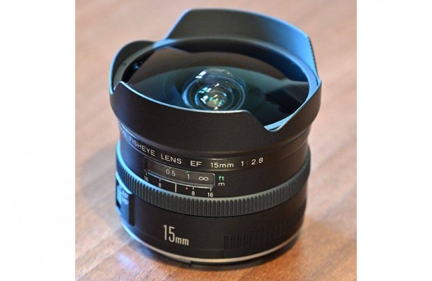 j Canon EF-15mm f/2.8 Halszem Elad!