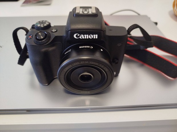 Új Canon EOS M50 II fényképezőgép+alig használt EF-M 22 mm-es objektív