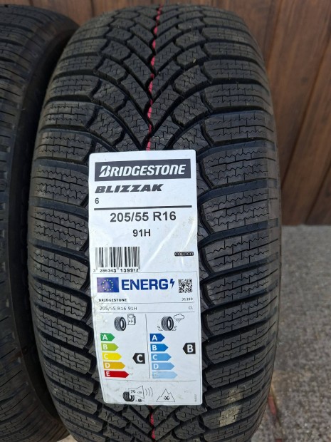 Új Címkés 205/55 R16 Bridgestone Téli gumi 205/55/16