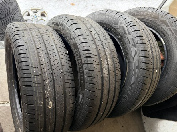 �j Continental 235/60R17C ny�rigumi elado!