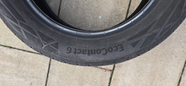 �j Continental Ecocontact R17 215/55 V Xl