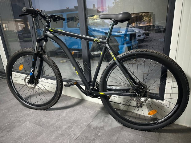 j Corelli 29-es Mountain Bike