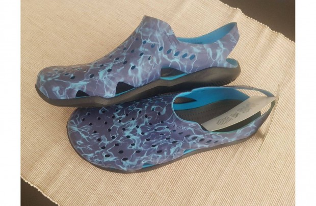 j Crocs vizicip kk-fekete cenmints,fekete talppal 42 mret