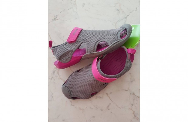 j Crocs vizicip szrke mesh-magenta talppal 38 mretben
