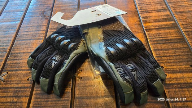 j Dainese Karakum L-es motoros keszty