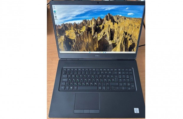 j Dell Precision 7750 17.3" i9 laptop, ergp dobozval